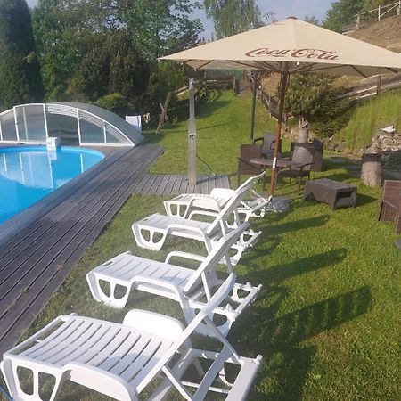 Hotel Zlaty Potok Nicov  エクステリア 写真